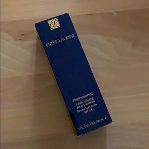 Estee Lauder Perfectionist Foundation